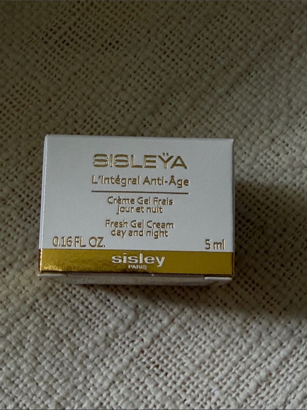 New Sisley Paris L’Integral Anti-Age Fresh Gel Day Cream